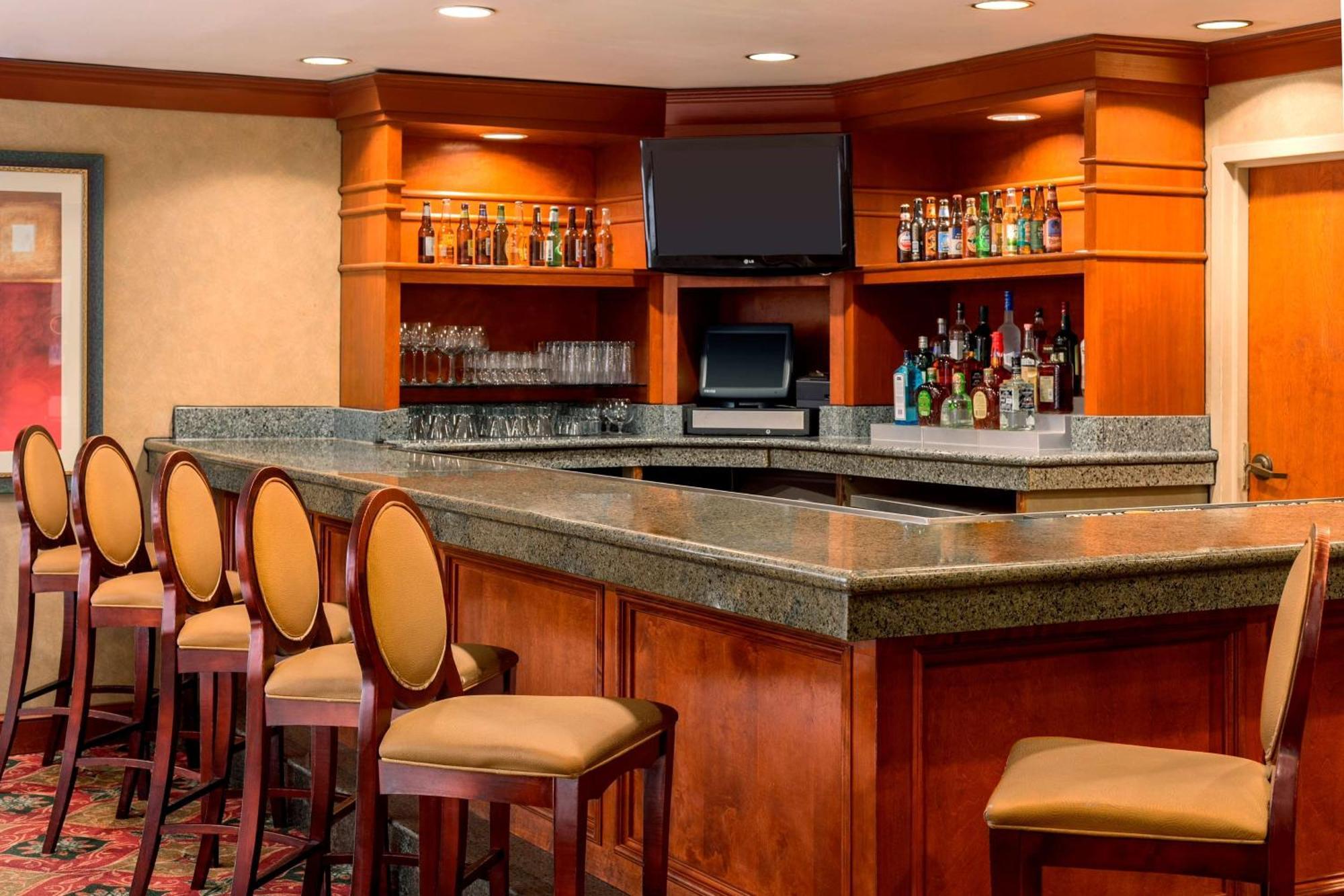 Embassy Suites By Hilton Columbia Greystone Екстер'єр фото