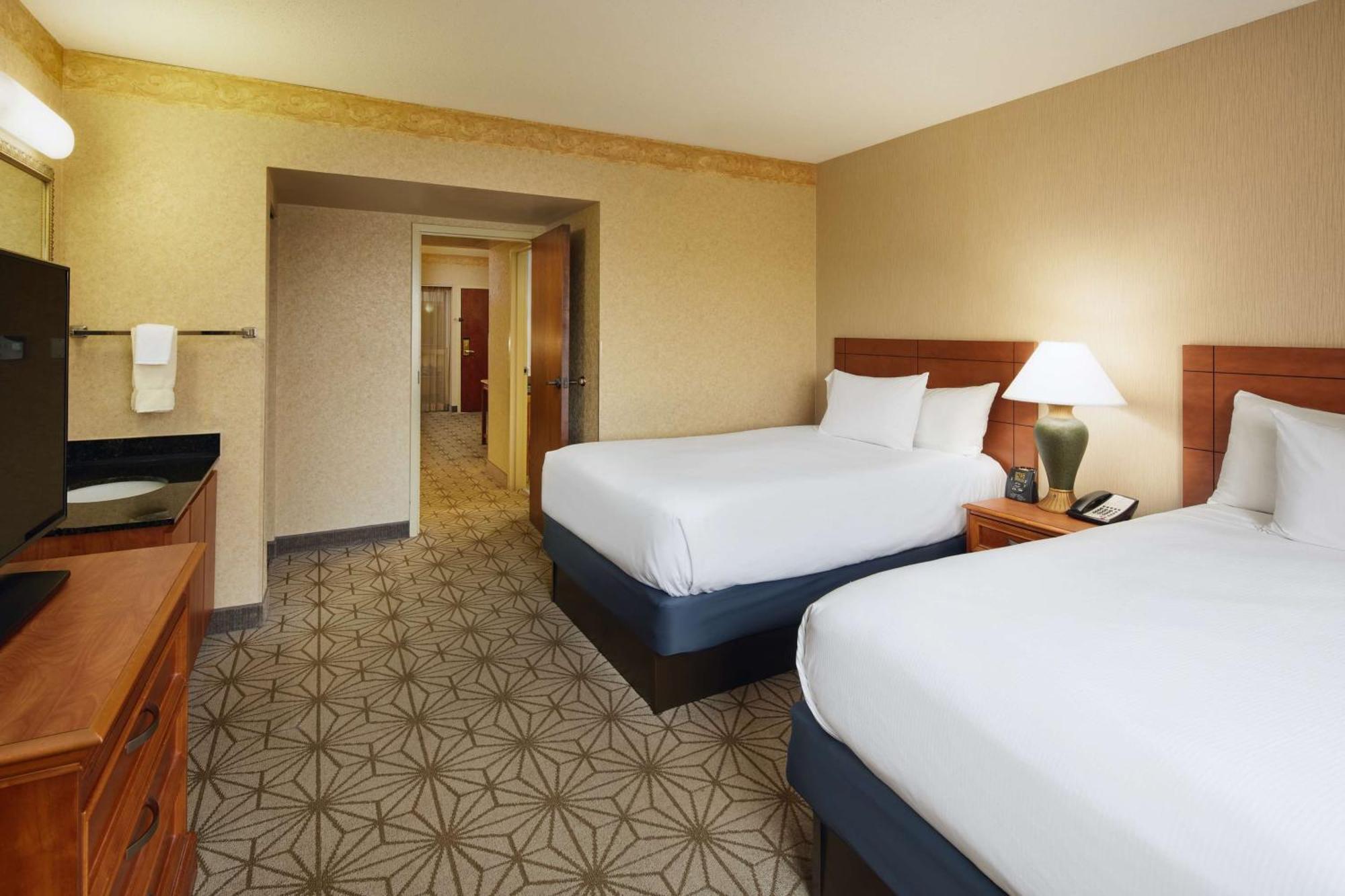 Embassy Suites By Hilton Columbia Greystone Екстер'єр фото