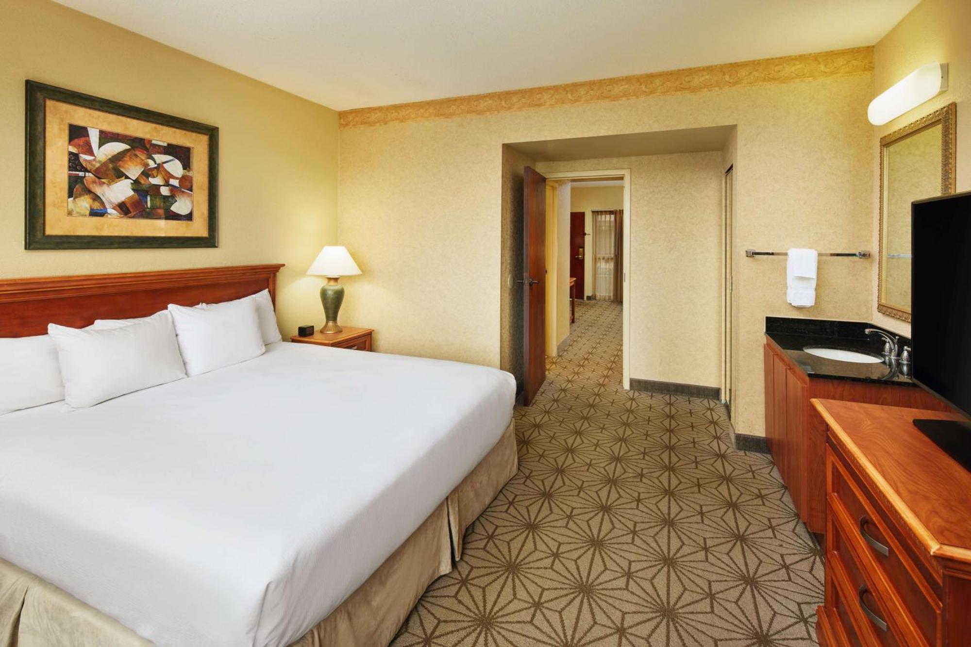 Embassy Suites By Hilton Columbia Greystone Екстер'єр фото