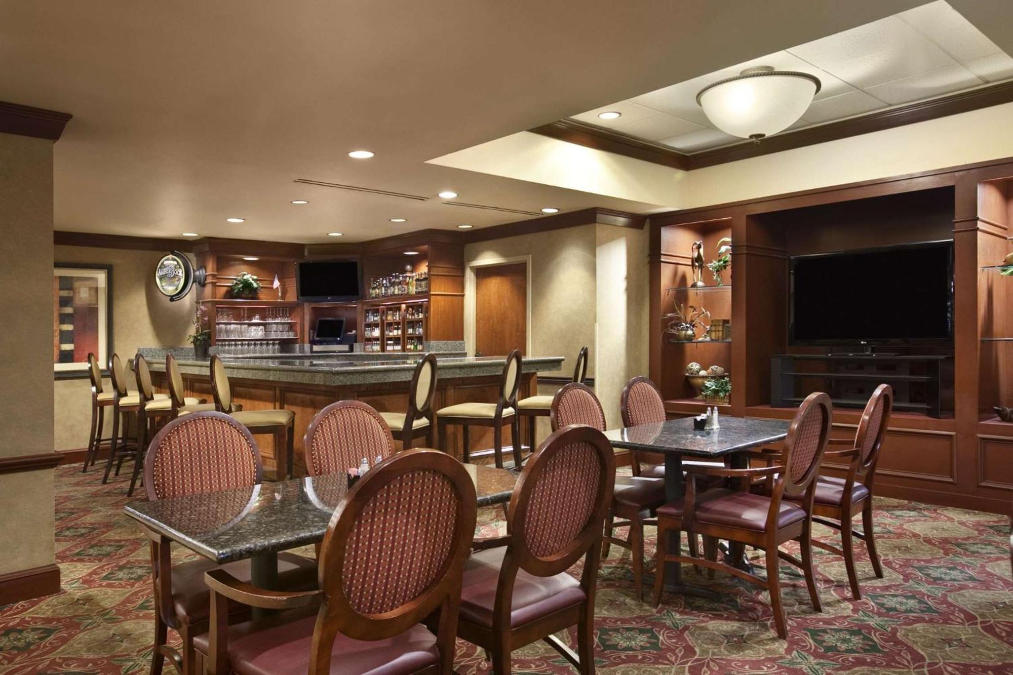 Embassy Suites By Hilton Columbia Greystone Екстер'єр фото