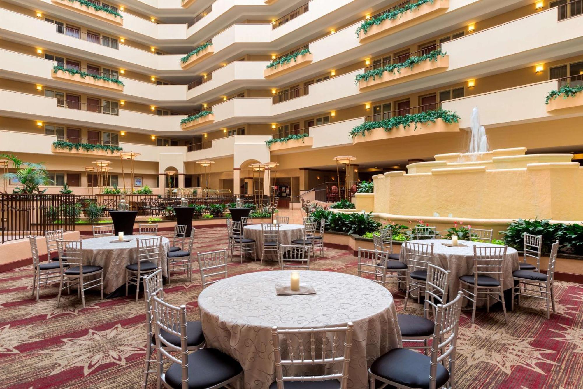 Embassy Suites By Hilton Columbia Greystone Екстер'єр фото